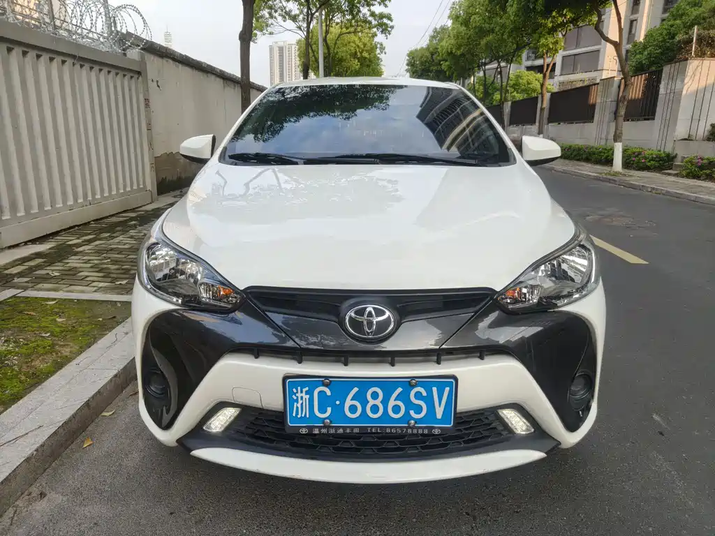 Toyota Yaris L 2019 — фото 2