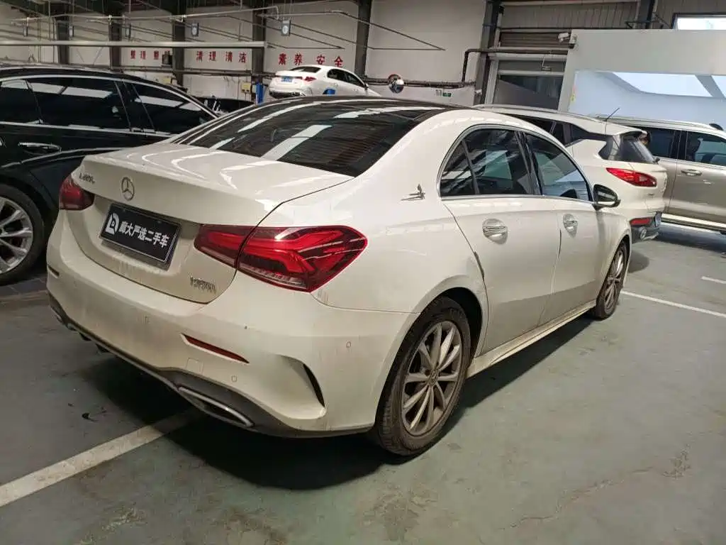 Mercedes-Benz A-Class 2020 — фото 4
