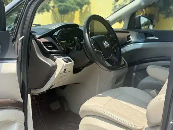 Buick GL8 2021