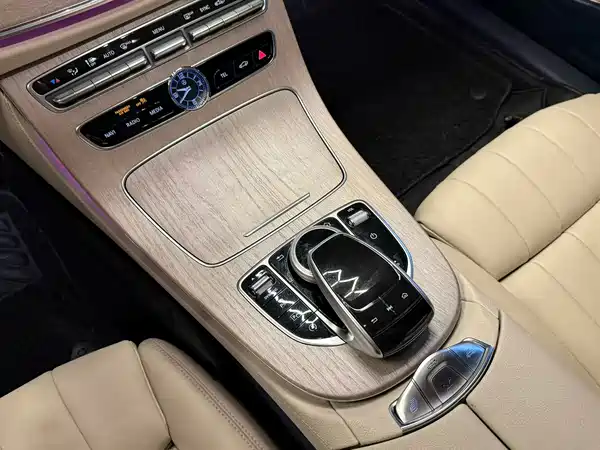 Mercedes-Benz E-Class 2018