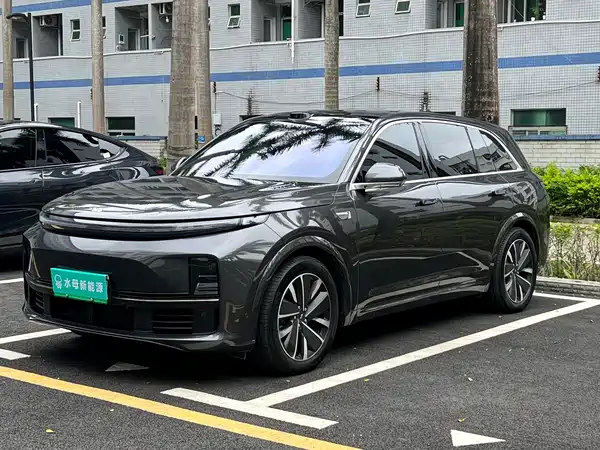 Li Auto L7 2025