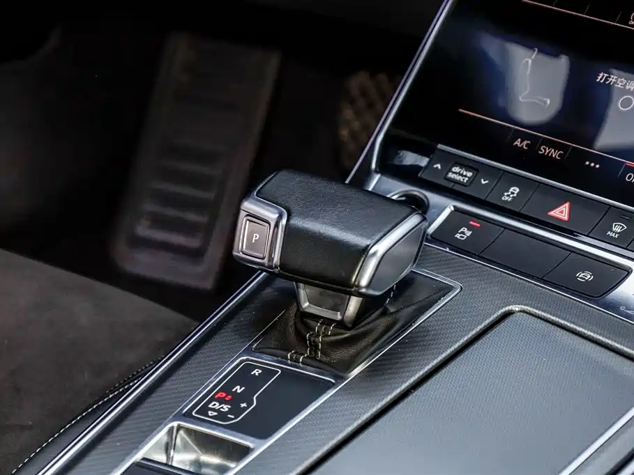 Audi A7L 2024 — фото 22