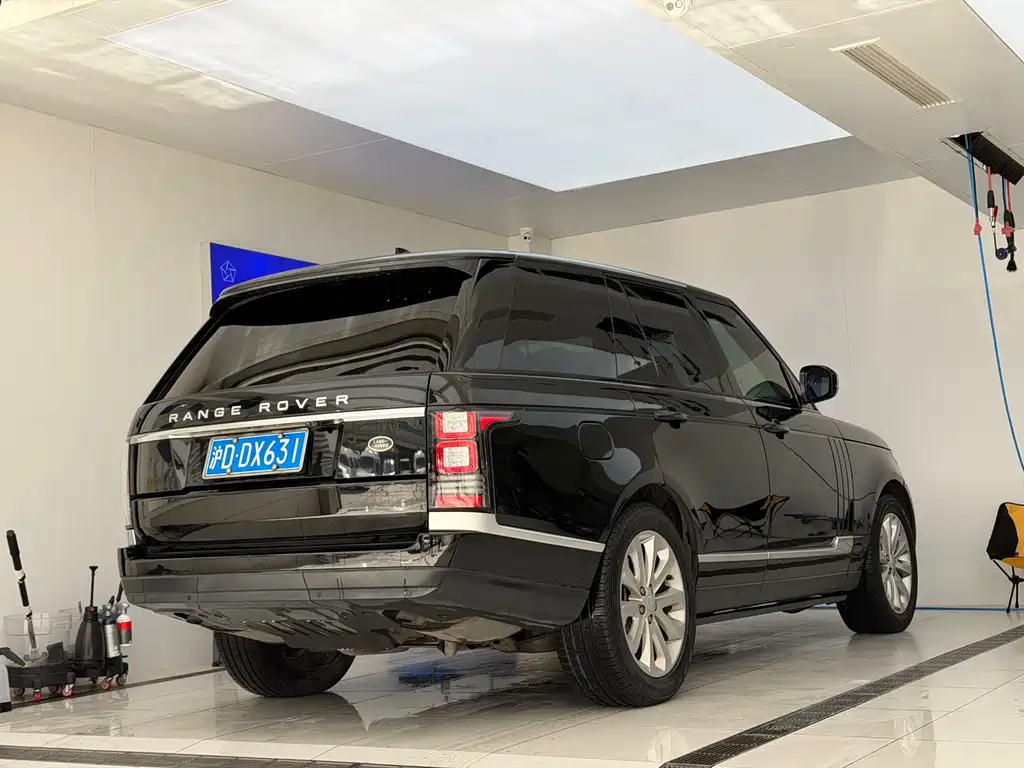 Land Rover Range Rover 2018 — фото 28