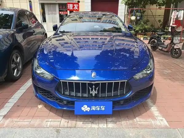 Maserati Ghibli 2021