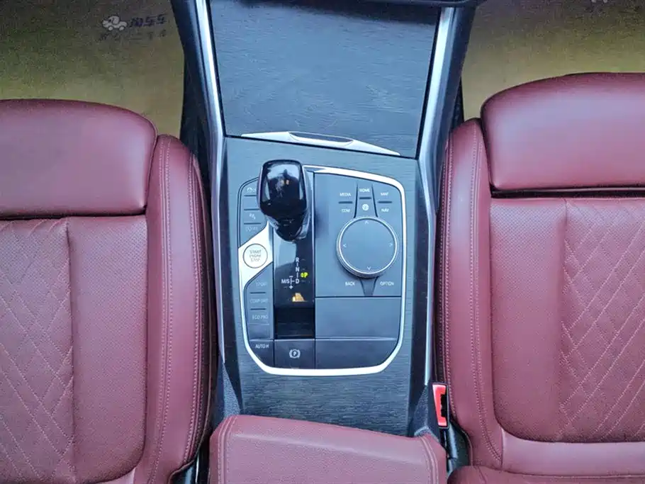 BMW 3 Series 2022 — фото 16