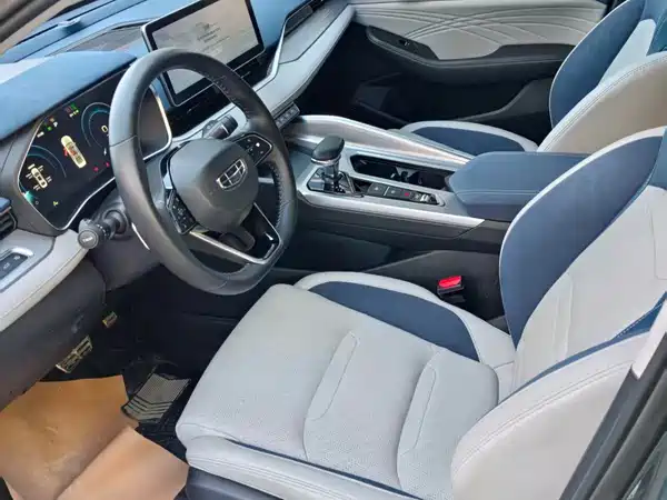Geely Xingrui 2022