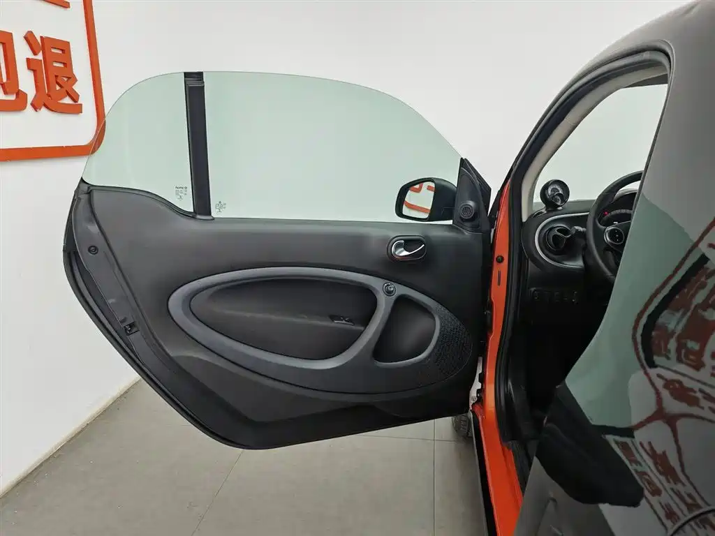 smart Fortwo 2016 — фото 8