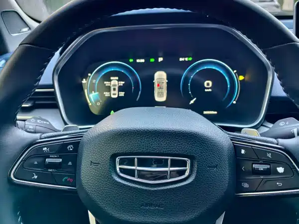 Geely Xingrui 2022