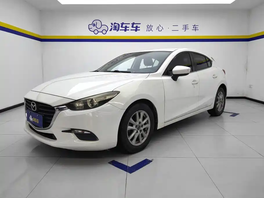 Mazda 3 Axela 2018 — фото 1