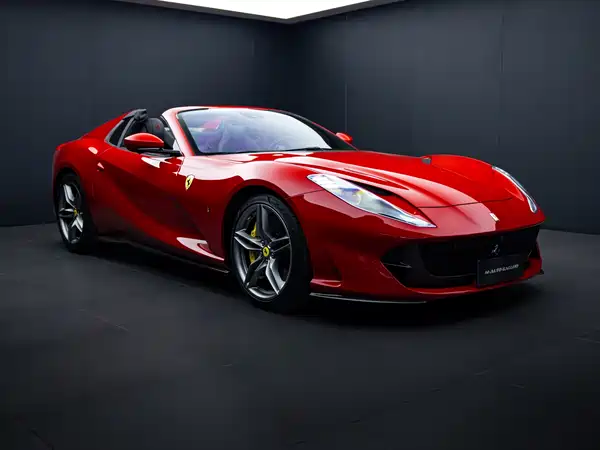 Ferrari 812 2021