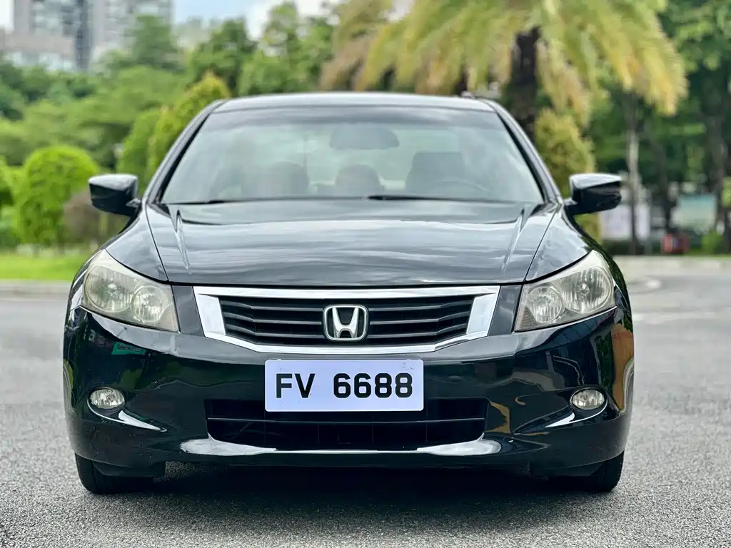 Honda Accord 2010 — фото 2
