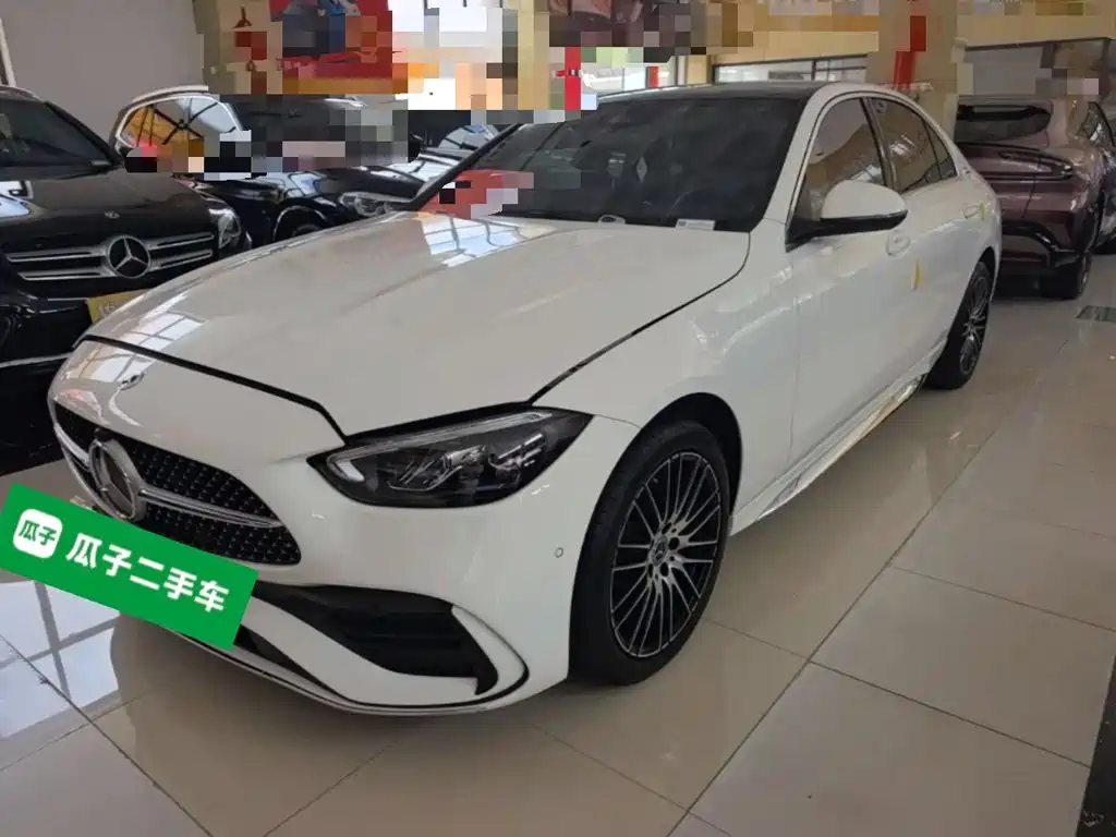 Mercedes-Benz C-Class 2025