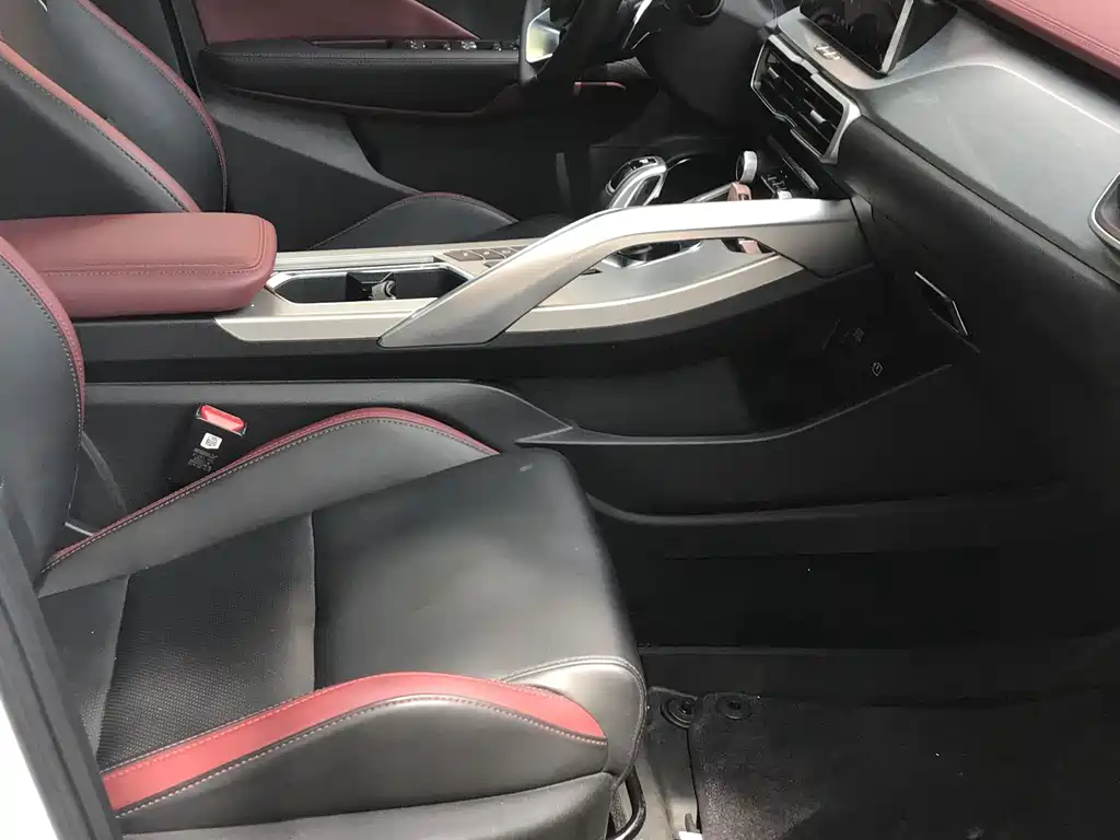 Geely Binyue 2019