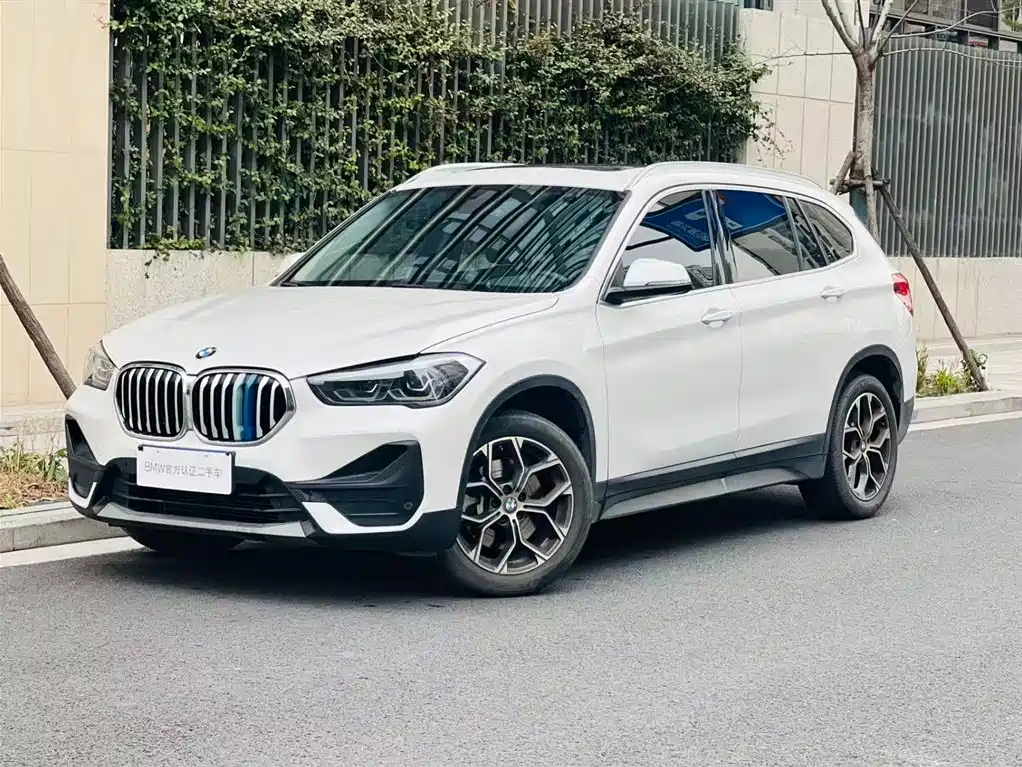 BMW X1 2023 — фото 1