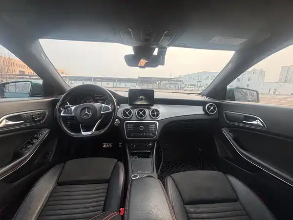Mercedes-Benz CLA 2016