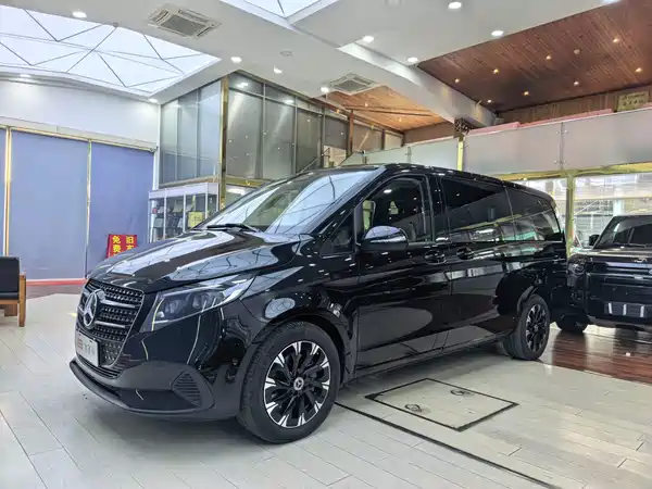 Mercedes-Benz V-Class 2024