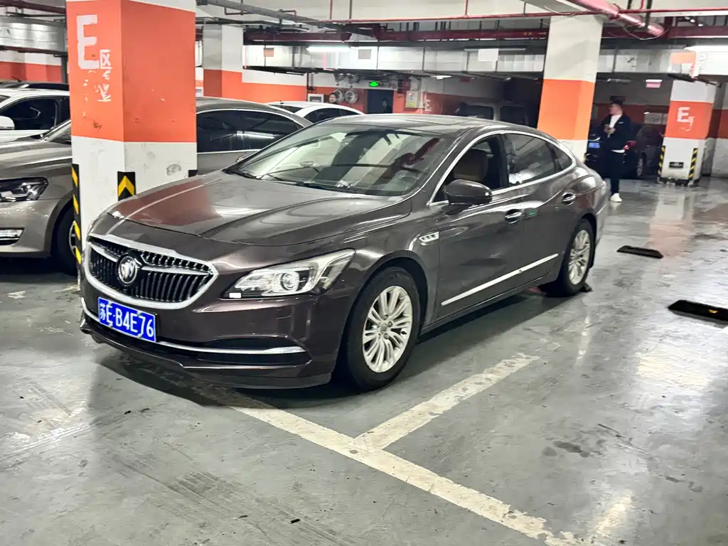 Buick LaCrosse 2017 — фото 2