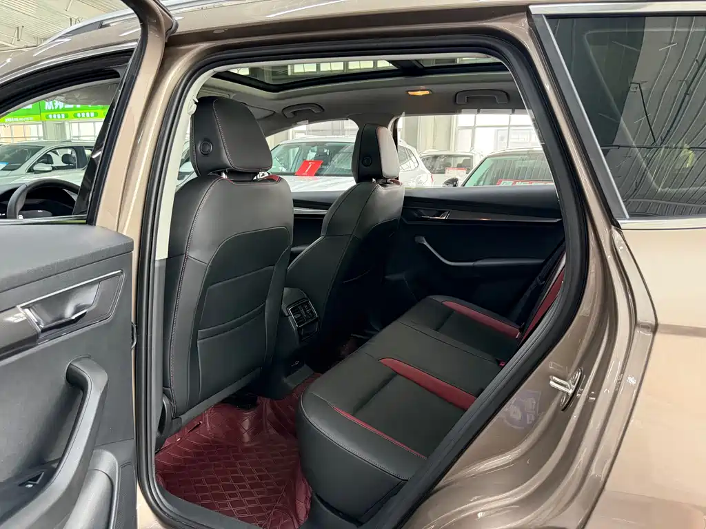 Skoda Karoq 2022 — фото 14
