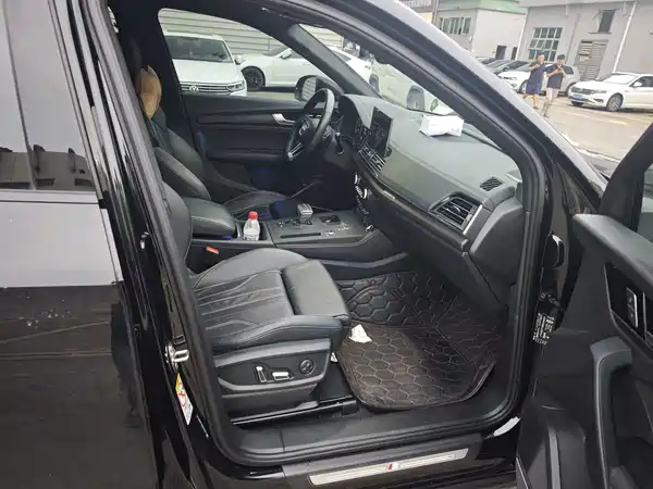 Audi Q5L 2024