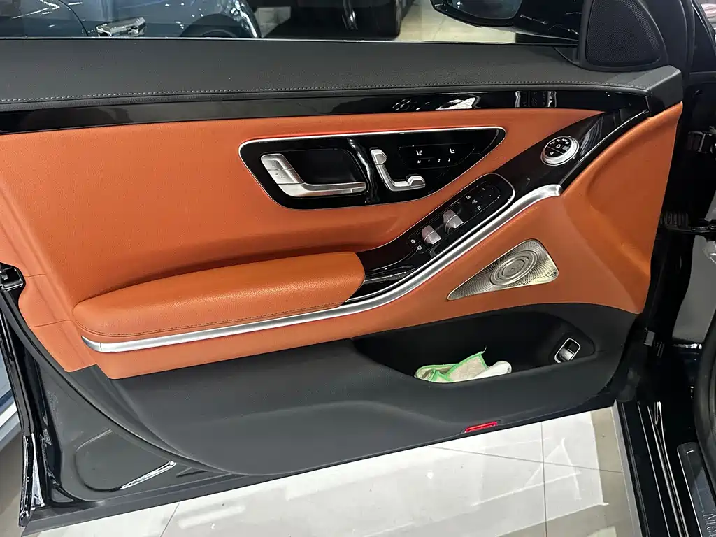 Mercedes-Benz S-Class 2023 — фото 8