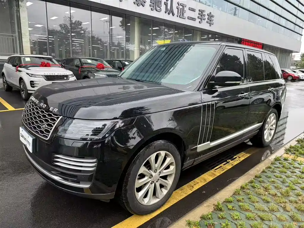 Land Rover Range Rover 2018 — фото 1
