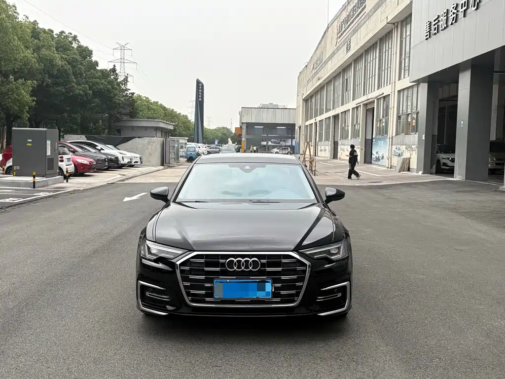 Audi A6L 2025 — фото 2