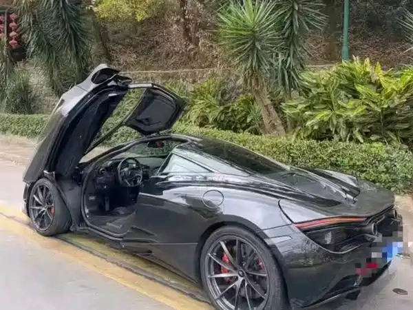 McLaren 720S 2019
