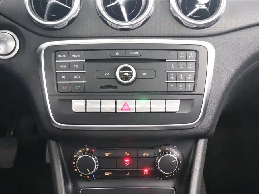 Mercedes-Benz GLA 2017 — фото 9