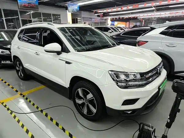 Volkswagen Tharu 2021
