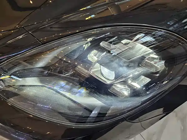 Porsche Panamera 2021
