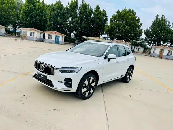 Volvo XC60 Plug-In Hybrid 2026