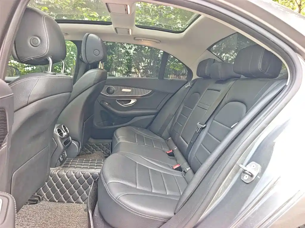 Mercedes-Benz C-Class 2020 — фото 17