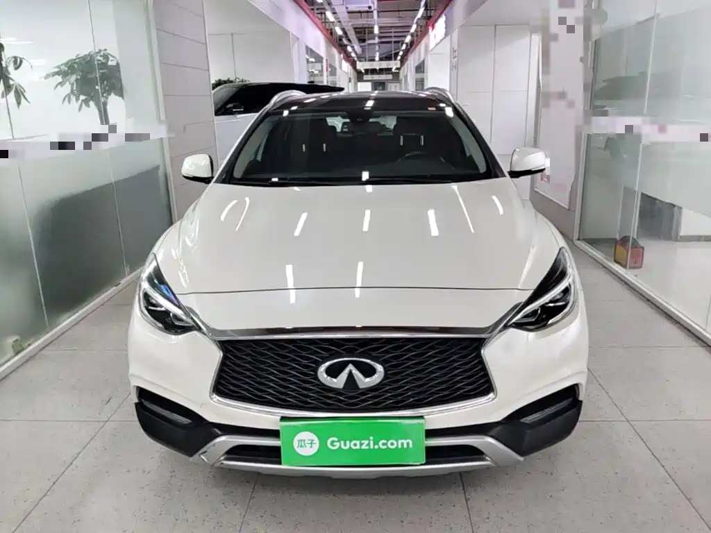 Infiniti QX30 2017