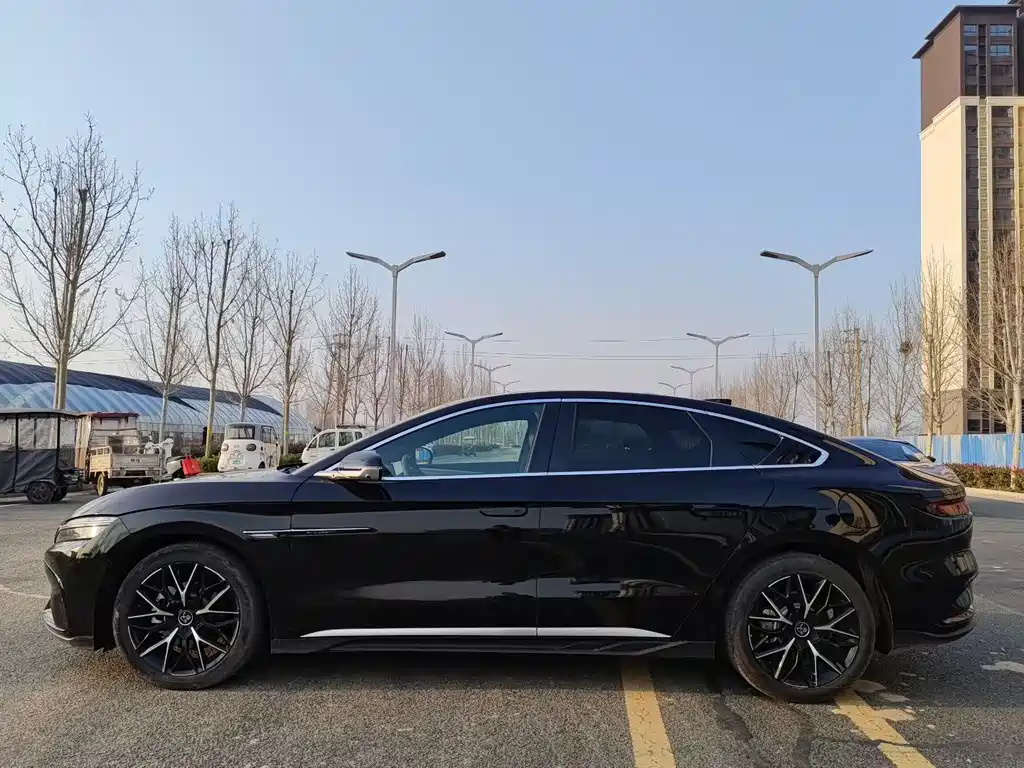 BYD Han 2025