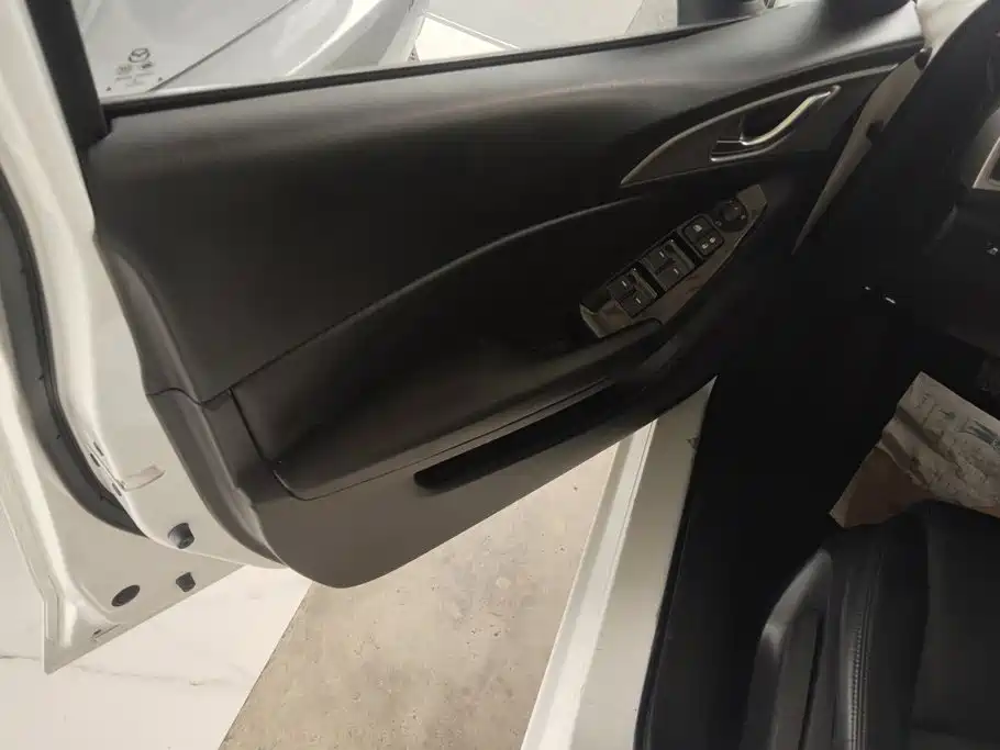 Mazda 3 Angkesela 2018