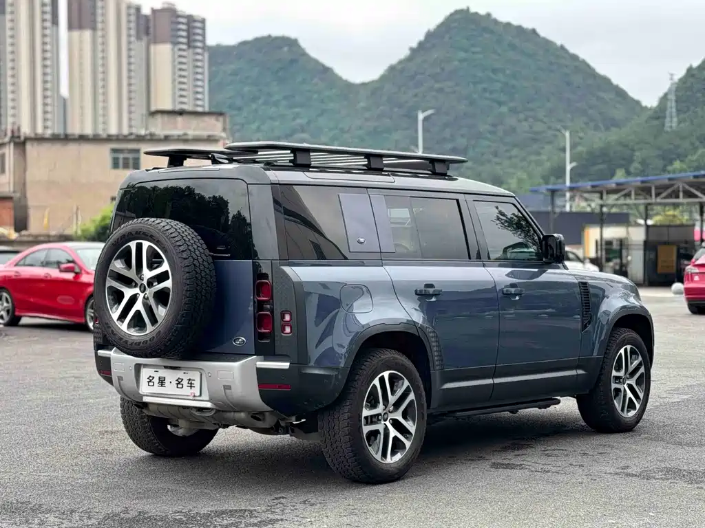 Land Rover Defender 2021 — фото 12