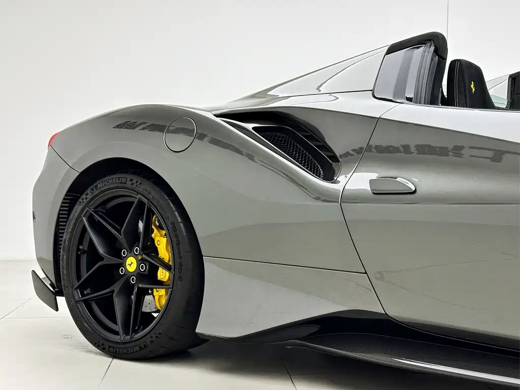 Ferrari 488 2019 — фото 14