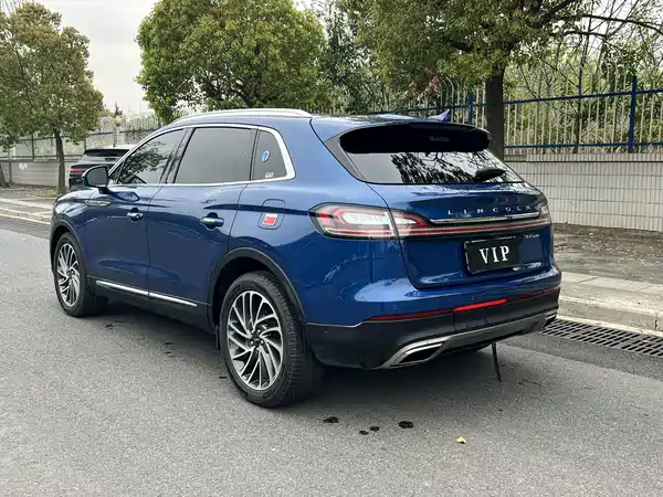 Lincoln Nautilus 2021