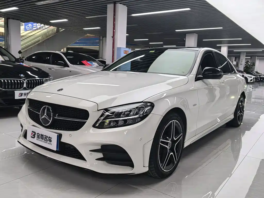 Mercedes-Benz C-Class 2021