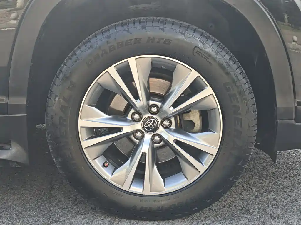 Toyota Highlander 2020