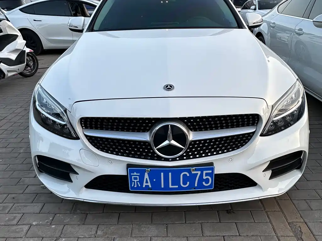 Mercedes-Benz C-Class 2021
