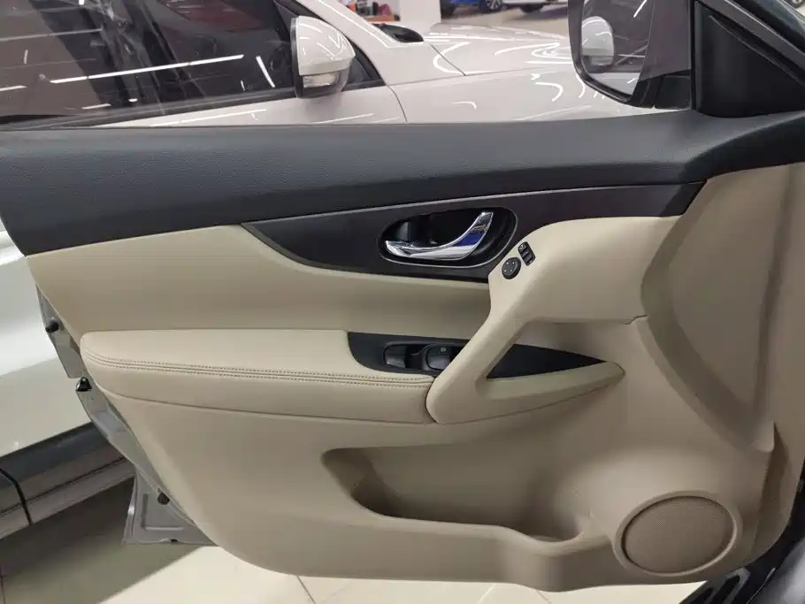 Nissan X-Trail 2016