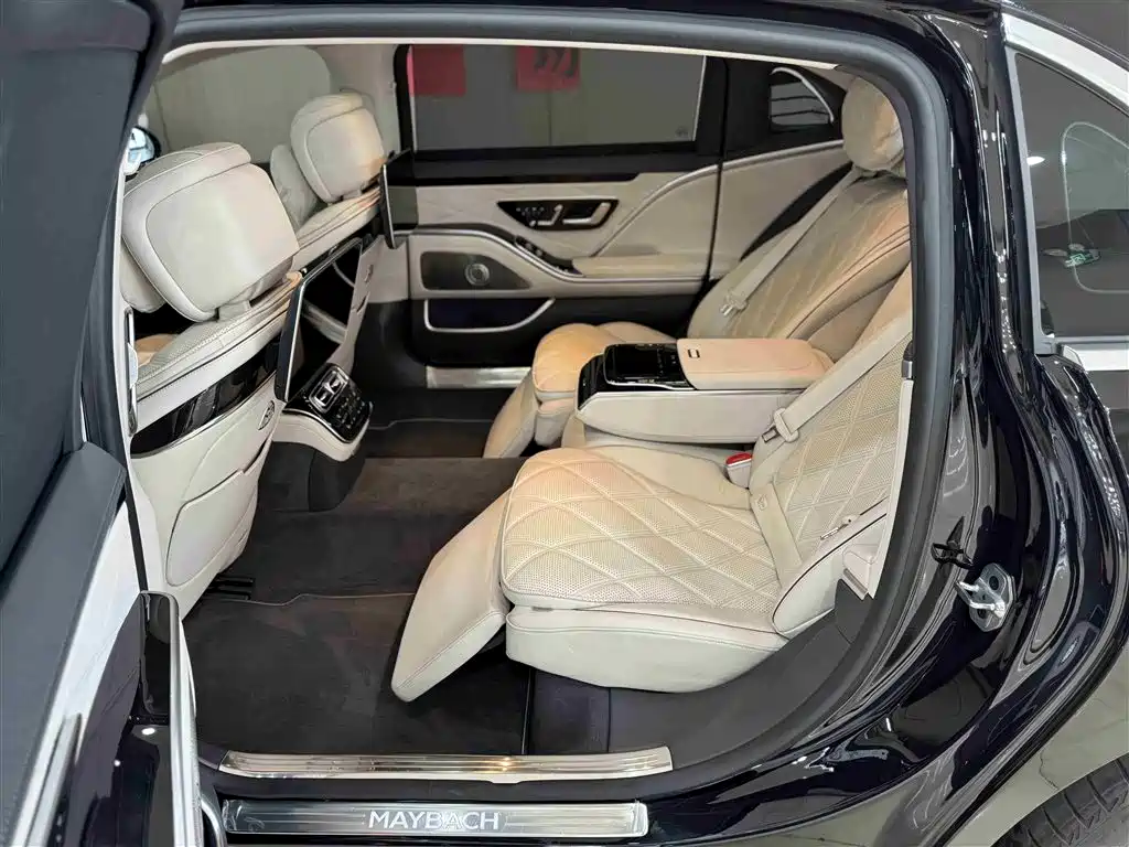 Mercedes-Benz Maybach S-Class 2024 — фото 20