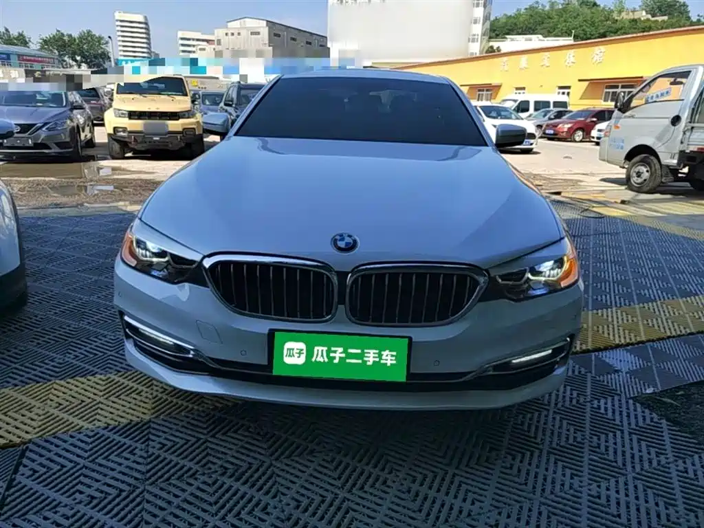 BMW 5 Series 2018 — фото 3
