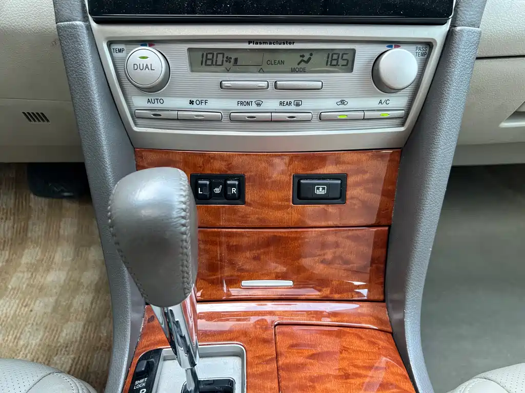 Toyota Camry 2008 — фото 17