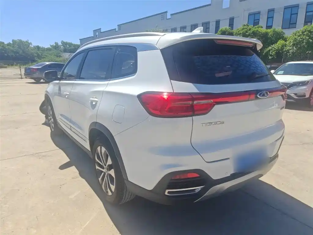 Chery Tiggo 8 2018 — фото 5