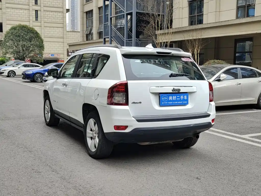 Jeep Compass 2016 — фото 4