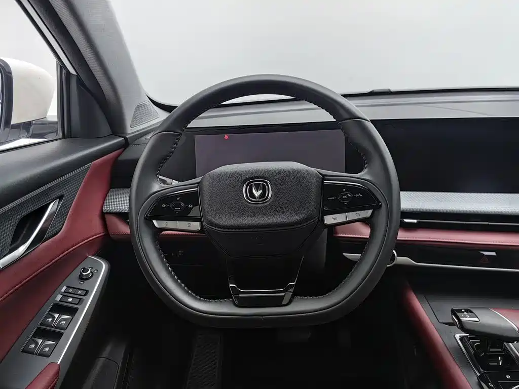 Changan CS75PLUS 2022 — фото 11