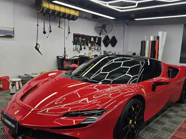 Ferrari SF90 2021