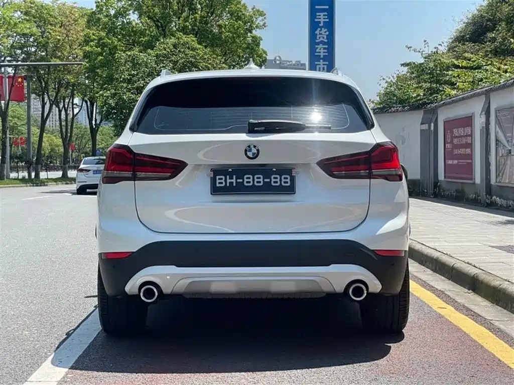 BMW X1 2022 — фото 5